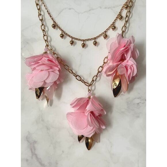 Lilly Pulitzer Necklace - Picture 1 of 1